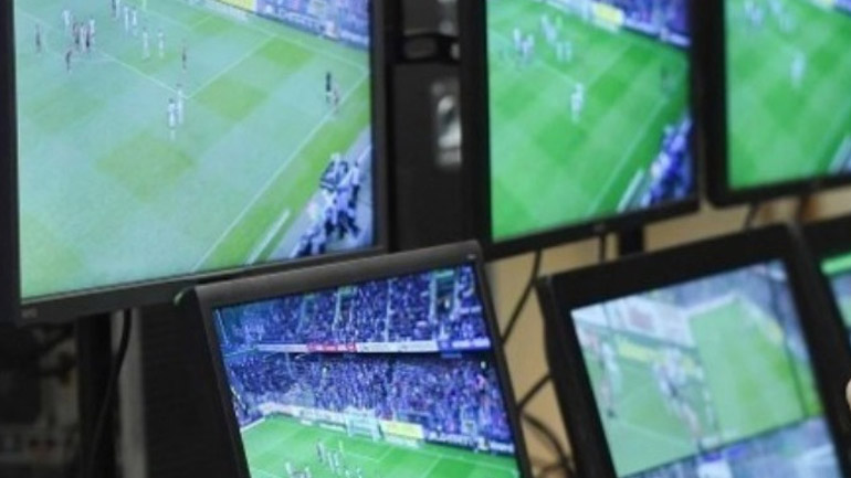 Όταν το VAR λειτουργεί α λα καρτ