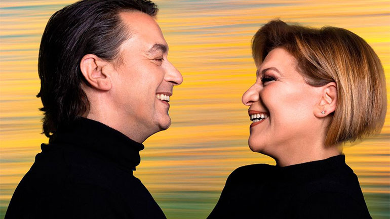 Ο Γιάννης Κότσιρας και η Γιώτα Νέγκα στο Θέατρο Βράχων