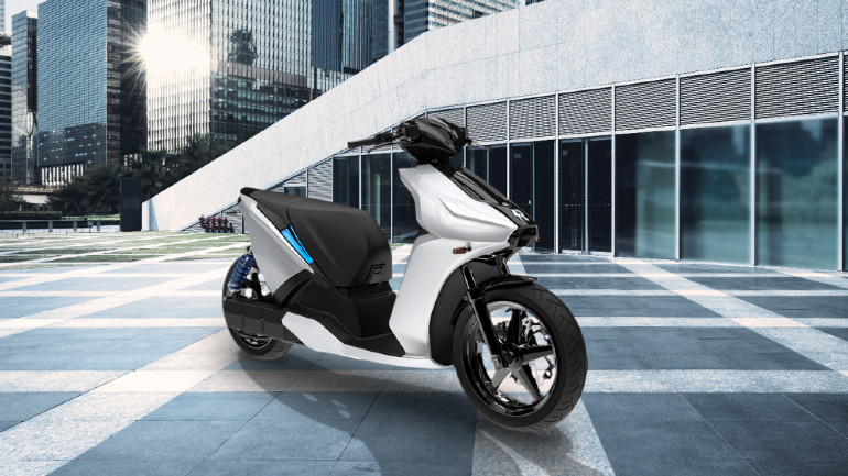 Ray 7.7: Από τη Βαρκελώνη με αγάπη Ray 7.7: Από τη Βαρκελώνη με αγάπη