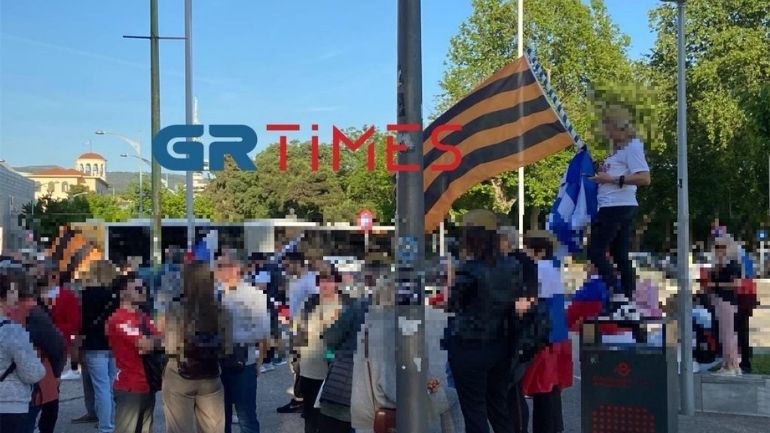 Θεσσαλονίκη: Συγκέντρωση Ρωσόφωνων για να τιμήσουν την Αντιφασιστική Νίκη των Λαών