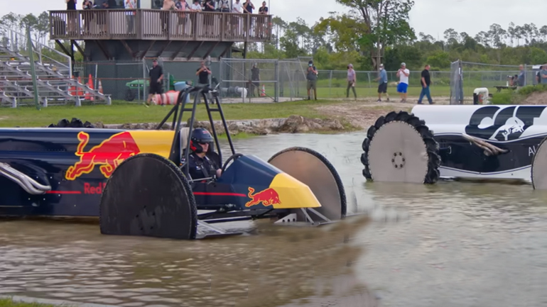Max Verstappen και Tsunoda κοντραρίστηκαν σε βάλτο με Swamp Buggy 900 ίππων 