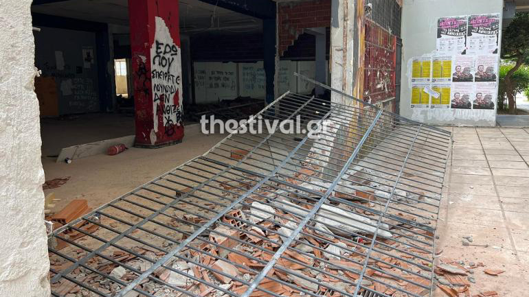 Θεσσαλονίκη: Ξεκίνησαν οι εργασίες αποκατάστασης των καταστροφών στο ΑΠΘ Θεσσαλονίκη: Ξεκίνησαν οι εργασίες αποκατάστασης των καταστροφών στο ΑΠΘ