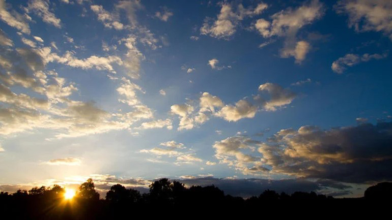 Γενικά αίθριος ο καιρός την Τετάρτη με τοπικές νεφώσεις