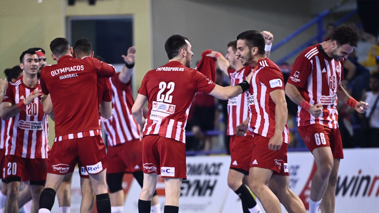 Χάντμπολ: Διπλασίασε τις νίκες του στους τελικούς ο Ολυμπιακός, 22-21 την ΑΕΚ!