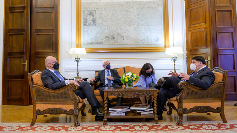 Τσούνης-Δένδιας: Συζήτησαν την ενίσχυση της στρατηγικής εταιρικής σχέσης Ελλάδας-ΗΠΑ