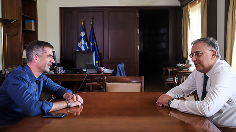 «Κλειστή η πόρτα» του Θεοδωρικάκου για τον δήμαρχο Αθηναίων – Τι απαντά το Υπουργείο