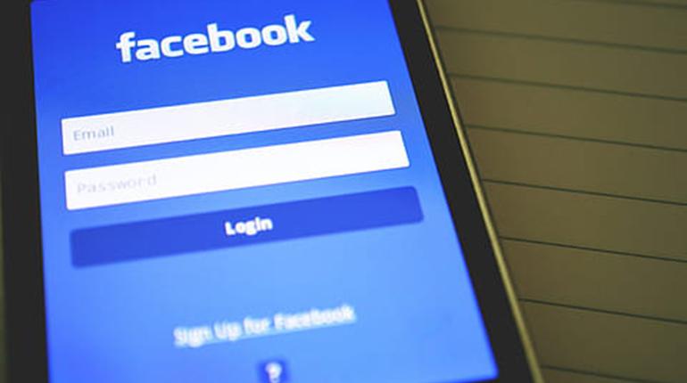 Oυκρανία: Οι αυτονομιστικές επαρχίες Ντονιέτσκ και Λουχάνσκ μπλόκαραν την πρόσβαση σε Facebook και Instagram