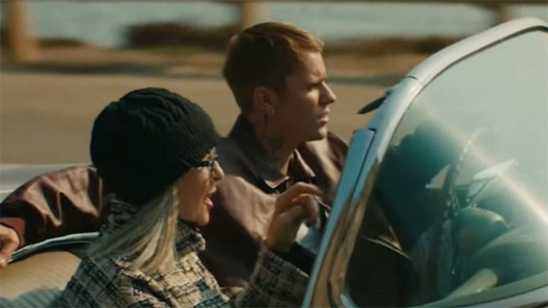 H Νταϊάν Κίτον πρωταγωνιστεί στο βίντεο του τραγουδιού «Ghost» του Τζάστιν Μπίμπερ