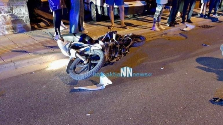 Ναύπακτος: Σύγκρουση δύο δίκυκλων με τραυματισμό