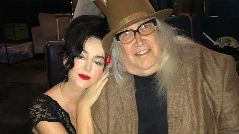 Δέσποινα Μοίρου: Μεγάλη απώλεια και θρήνος με τον Al Pacino για τον θάνατο του σπουδαίου σκηνοθέτη Ackerman