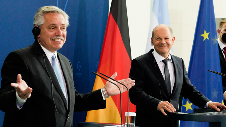 Για κίνδυνο παγκόσμιας επισιτιστικής κρίσης μιλούν Σολτς και Φερνάντες