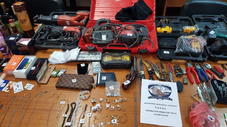 Εξαρθρώθηκε συμμορία που διέπραττε διαρρήξεις σε σπίτια στο κέντρο της Αθήνας