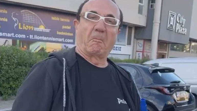 Η Κόνι Μεταξά έμεινε από βενζίνη και ο Λευτέρης Πανταζής την… τρολάρει