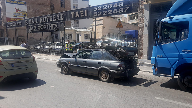 Τροχαίο ατύχημα με τραυματισμό ανηλίκων στο Μεταξουργείο