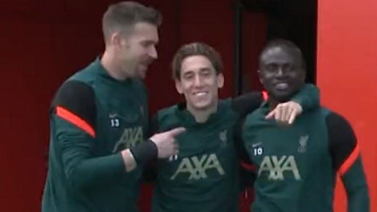 Οι ευχές των παικτών της Λίβερπουλ στον Τσιμίκα για τα γενέθλιά του!