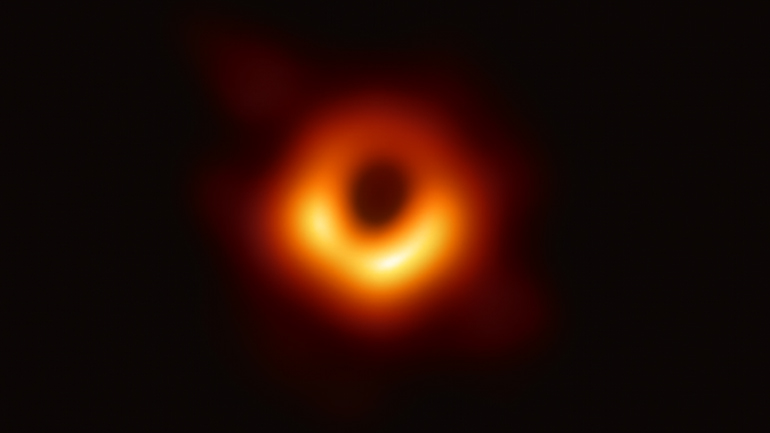 Αστρονομία: Αυτή είναι η μεγάλη μαύρη τρύπα στην καρδιά του γαλαξία – Οι πρώτες φωτογραφίες