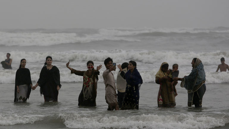 Πακιστάν: Τους 50 βαθμούς Κελσίου πλησιάζει ο υδράργυρος