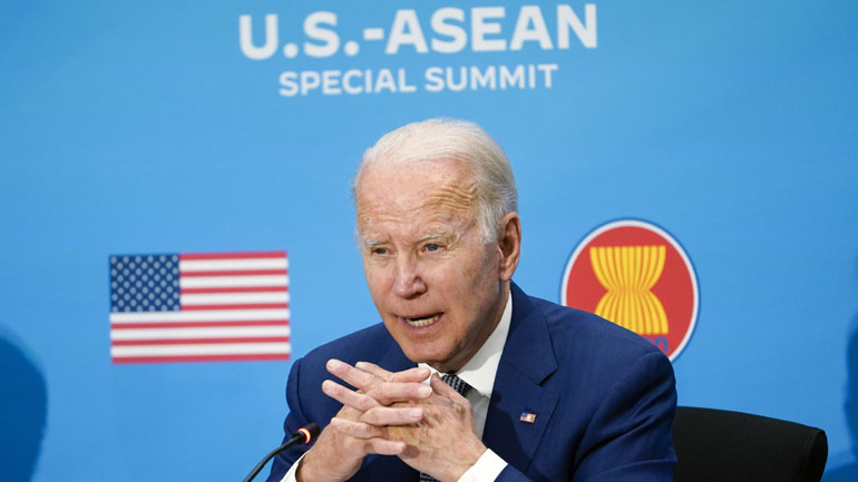 Ο Μπάιντεν χαιρετίζει τη «νέα εποχή» στις σχέσεις ΗΠΑ – ASEAN