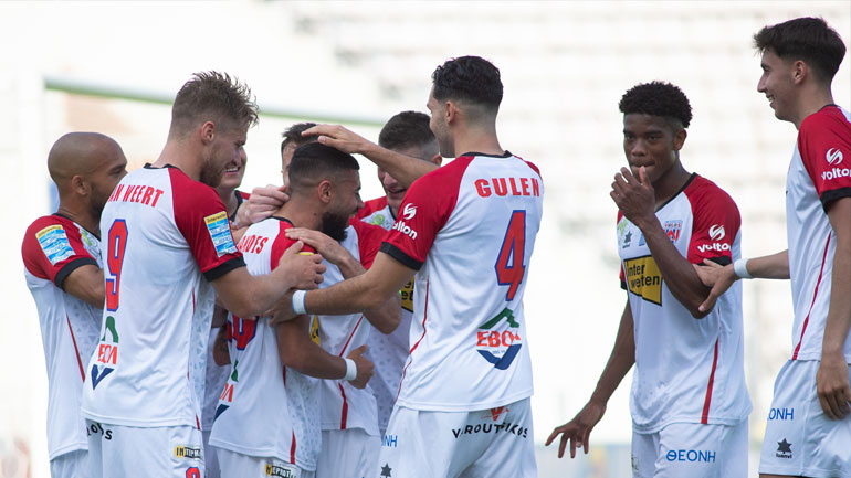 Εμφατικό φινάλε στα πλέι άουτ για τον Βόλο, συνέτριψε 5-0 τον ΟΦΗ