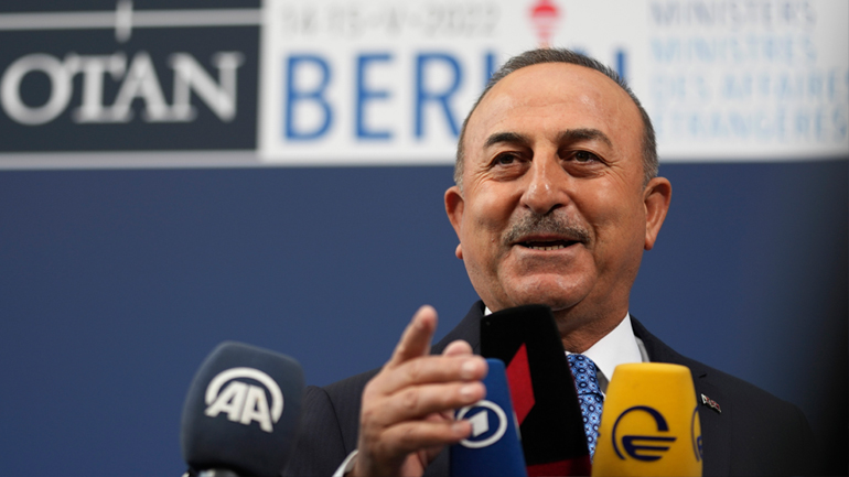 Μ. Τσαβούσογλου:  Απαράδεκτο και εξωφρενικό οι σύμμαχοι μας να στηρίζουν την τρομοκρατική οργάνωση του ΡΚΚ