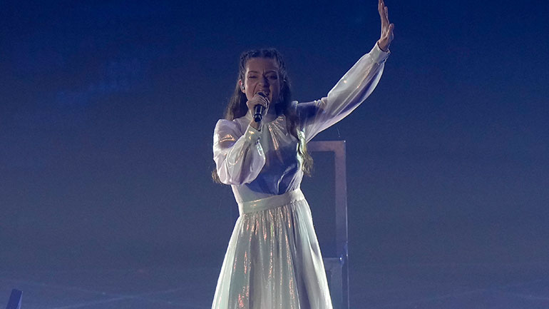 Τελικός Eurovision 2022: Μάγεψε η Αμάντα Γεωργιάδη με το Die Together