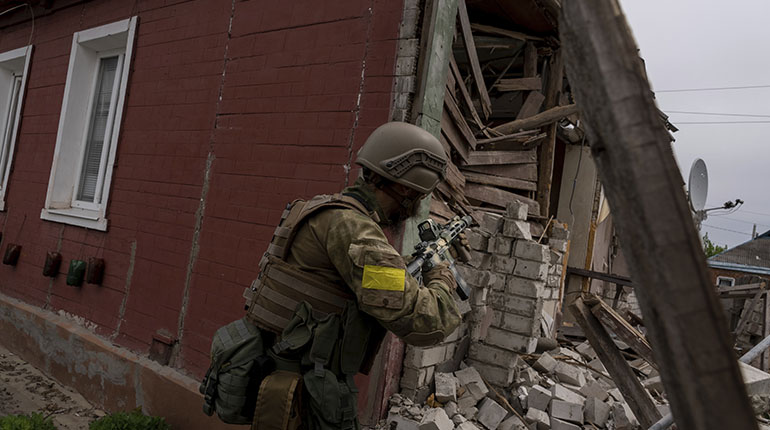 Μόσχα: Βομβαρδίστηκε ρωσικό χωριό κοντά στα σύνορα με την Ουκρανία