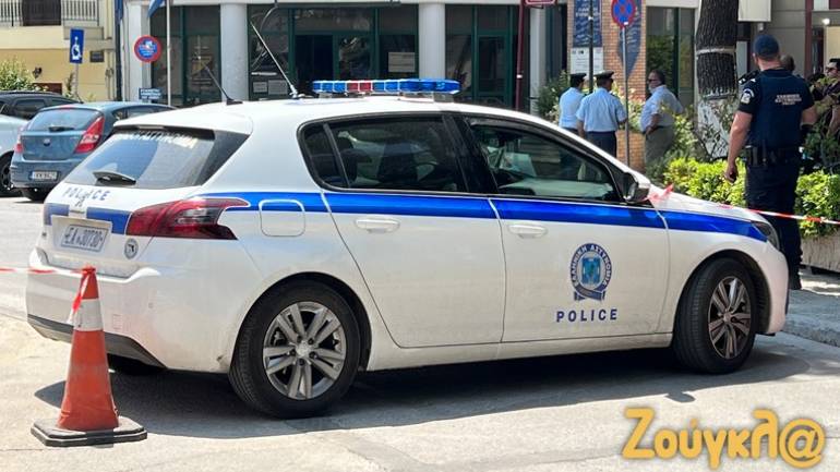 Τηλεφώνημα στη «Ζούγκλα» για τοποθέτηση βόμβας στο δημαρχείο της Μεταμόρφωσης