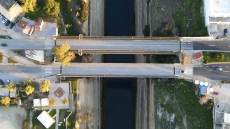 Εναέρια βόλτα πάνω από την Διώρυγα της Κορίνθου