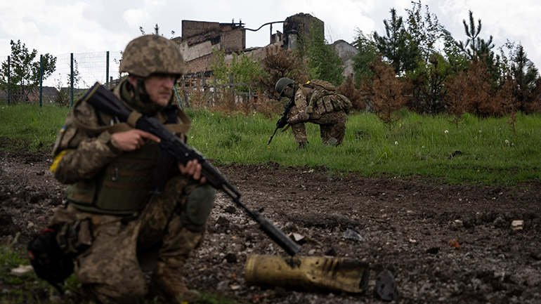 Τα ουκρανικά στρατεύματα που υπερασπίζονται το Χάρκοβο έφτασαν στα σύνορα με τη Ρωσία Τα ουκρανικά στρατεύματα που υπερασπίζονται το Χάρκοβο έφτασαν στα σύνορα με τη Ρωσία