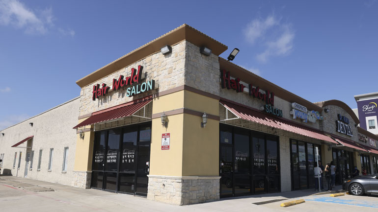 ΗΠΑ: Ο ένοπλος που άνοιξε πυρ μέσα σε κομμωτήριο του Ντάλας είχε εμμονές με τους Ασιάτες