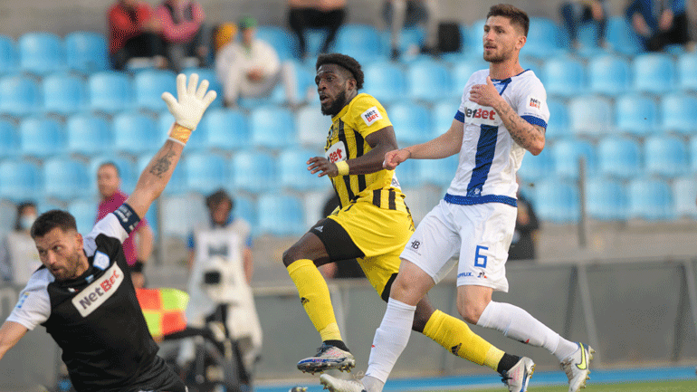 Τρία γκολ στα Γιάννινα και τρίτη θέση για τον Άρη