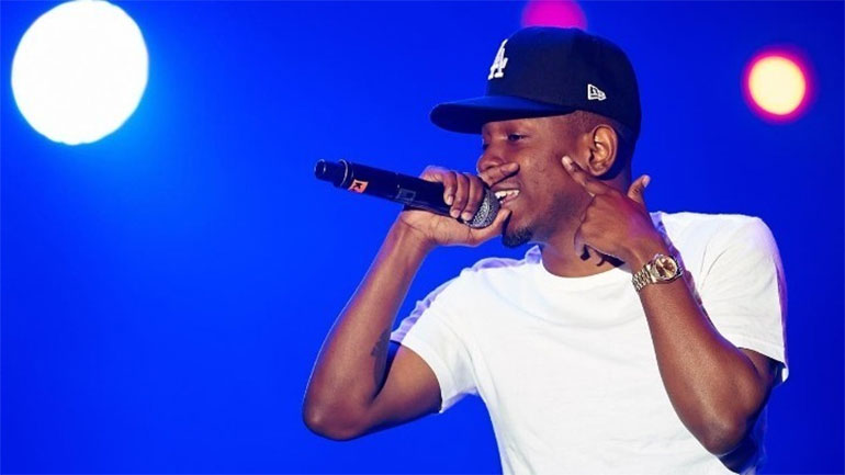 Οι θαυμαστές του Kendrick Lamar επαινούν το «πρωτοποριακό» νέο τραγούδι του «Auntie Diaries» Οι θαυμαστές του Kendrick Lamar επαινούν το «πρωτοποριακό» νέο τραγούδι του «Auntie Diaries»