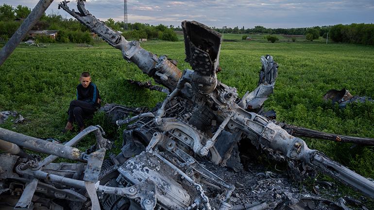 Ουκρανία: Οχτώ νεκροί από ρωσικό πλήγμα σε χωριό στα βόρεια του Κιέβου