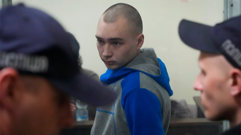 Ουκρανία: Ξεκίνησε η πρώτη δίκη για εγκλήματα πολέμου – Ένοχος δήλωσε 21χρονος Ρώσος στρατιώτης