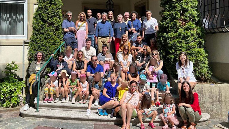 Η επίσκεψη του ελληνικού σχολείου  “Grec pour tous” στην ελληνική πρεσβεία στη Βέρνη 