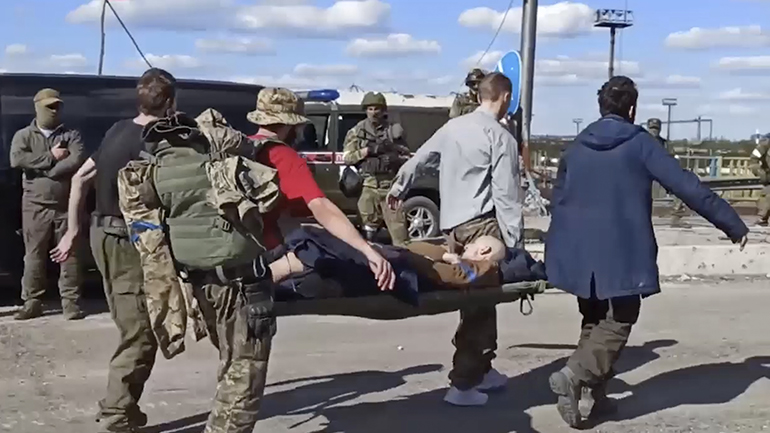 Το Υπουργείο Άμυνας της Ρωσίας έδωσε στη δημοσιότητα βίντεο με νοσηλευόμενους μαχητές του Αζοφστάλ