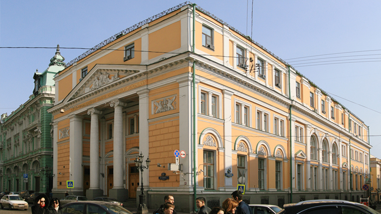 Η Ρωσία επιτρέπει σε 15 εταιρείες να παραμείνουν εισηγμένες σε ξένα χρηματιστήρια