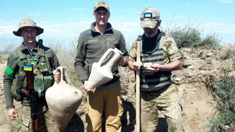 Οδησσός: Ανακαλύφθηκαν «θησαυροί» ελληνικής προέλευσης από τους Ουκρανούς στρατιώτες