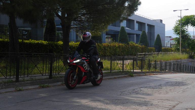 Διασκέδαση λέγεται...