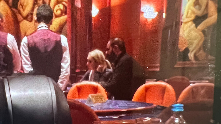 «Γνωρίζει κανείς ποιοι είναι αυτοί;», από το Twitter του Μάκη Τριανταφυλλόπουλου