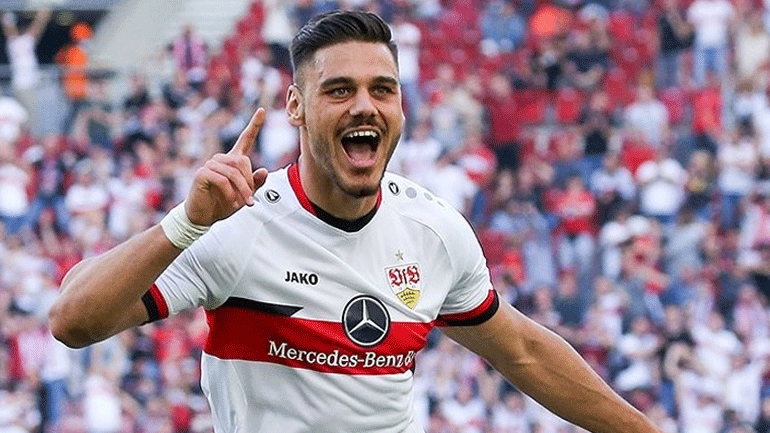 Η Στουτγκάρδη αγόρασε τον Μαυροπάνο