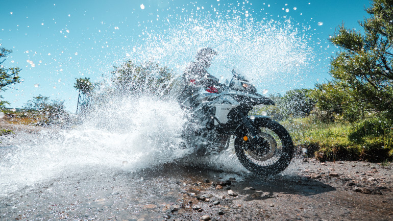 Ικανό για μεγάλες περιπέτειες.