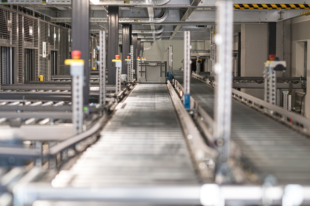 Στιγμιότυπο από το Logistics Center   