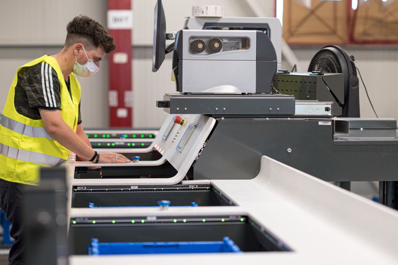 Στιγμιότυπο από το Logistics Center   