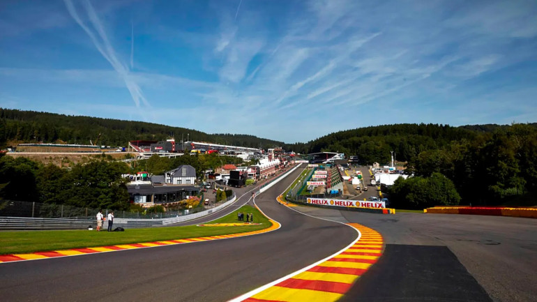 Εντυπωσιακό on-board με Yamaha στη θρυλική πίστα του Spa