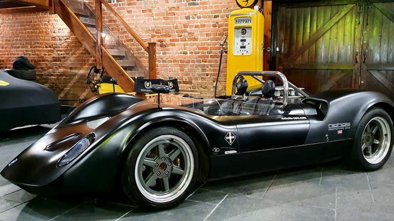 Ποιος δεν θέλει αυτό το έργο τέχνης για καθημερινό του αυτοκίνητο;