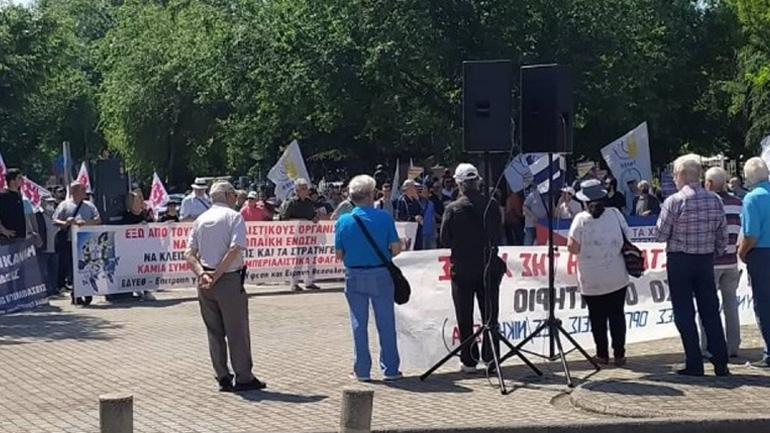 Θεσσαλονίκη: Συγκέντρωση και πορεία υπέρ της ειρήνης διοργάνωσε η ΕΔΥΕΘ