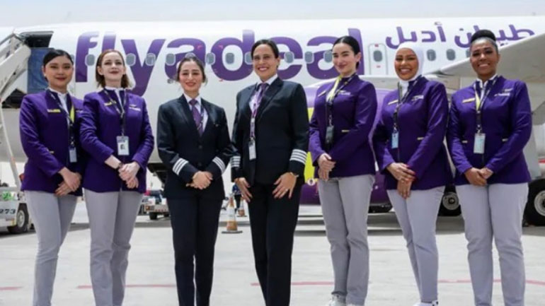 Σαουδική Αραβία: Αποκλειστικά γυναίκες, για πρώτη φορά, το πλήρωμα πτήσης από το Ριάντ στη Τζέντα