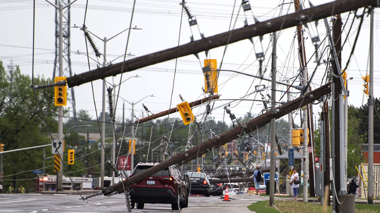 Καναδάς: Τέσσερις νεκροί και 900.000 νοικοκυριά χωρίς ρεύμα εξαιτίας σφοδρής κακοκαιρίας