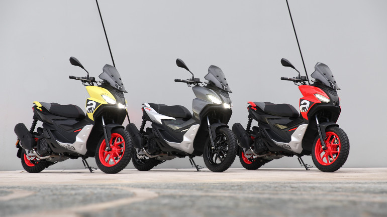 Πολλές επιλογές χρωμάτων και προαιρετικού εξοπλισμού για το νέο crossover scooter της Aprilia.